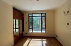 5 Bed Townhouse with En Suite in Lavington - 8