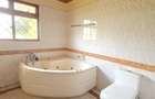 6 Bed Townhouse with En Suite at Grevillea Groove - 13