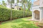 4 Bed Townhouse with En Suite in Lavington - 2