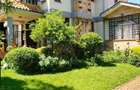 4 Bed House with Swimming Pool in Rosslyn - 3