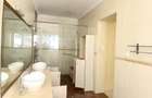 4 Bed Townhouse with En Suite at Riverside Drive - 16