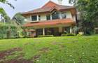 5 Bed House with En Suite at Rosslyn Park - 2