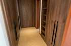 4 Bed Apartment with En Suite in Riverside - 17
