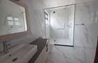 6 Bed House with En Suite in Runda - 10