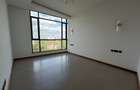 3 Bed Apartment with En Suite in Riverside - 11