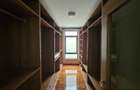 5 Bed Townhouse with En Suite in Lavington - 3