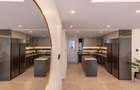 3 Bed Apartment with En Suite in Westlands Area - 2