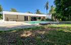 3 Bed Villa with En Suite at Aloo Drive - 8