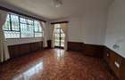 5 Bed House with En Suite in Runda - 11