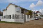 4 Bed Villa with En Suite at Jcc Road - 12