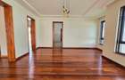 6 Bed House with En Suite in Loresho - 5