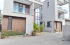 5 Bed Townhouse with En Suite at Lavington Green - 3