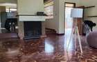 5 Bed House with En Suite in Runda - 9