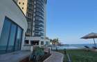 3 Bed Apartment with En Suite at 1St Ave - 5