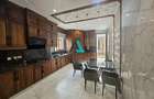 6 Bed Townhouse with En Suite in Lavington - 6