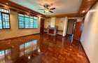 5 Bed House with En Suite in Nyari - 16
