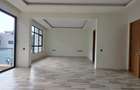 5 Bed Townhouse with En Suite in Lavington - 16