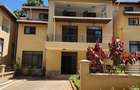 5 Bed Townhouse with En Suite in Lavington - 2