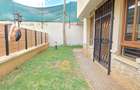 5 Bed Townhouse with En Suite in Lavington - 3