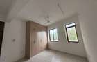 2 Bed Apartment with En Suite at Links Road - 6
