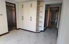 3 Bed Apartment with Gym in Garden Estate - 12