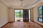 6 Bed House with En Suite in Loresho - 6