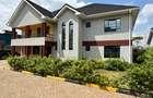 4 Bed Villa with En Suite in Garden Estate - 17