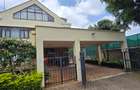 5 Bed Townhouse with En Suite at Lavington Road - 1