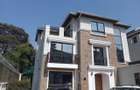 5 Bed Townhouse with En Suite at Spring Valley Estate - 1