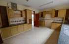 4 Bed Townhouse with En Suite in Spring Valley - 3