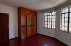 Serviced 2 Bed Apartment with En Suite at Valley Arcade - 1