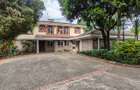4 Bed Townhouse with Swimming Pool in Riverside - 2