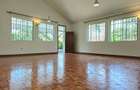 4 Bed House with En Suite in Nyari - 19