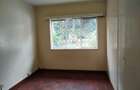 7 Bed House with En Suite in Lavington - 5