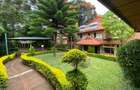 5 Bed House with En Suite in Rosslyn - 1