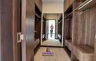 3 Bed Apartment with En Suite at Riverside Drive - 13