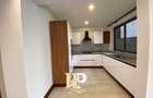 2 Bed Apartment with En Suite in Rhapta Road - 11
