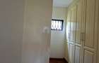 5 Bed House with En Suite in Loresho - 10