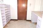 4 Bed House with En Suite in Runda - 10