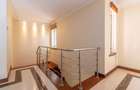 5 Bed Townhouse with En Suite in Westlands Area - 8