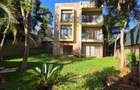 5 Bed Townhouse with En Suite at Lavington Green. - 19