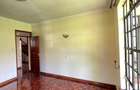 5 Bed Villa with En Suite in Lavington - 6