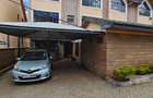5 Bed Townhouse with En Suite at Lavington Green - 3