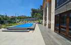 5 Bed House with En Suite in Runda - 2