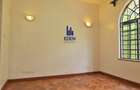 4 Bed Townhouse with En Suite in Kitisuru - 12