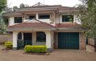 6 Bed House with En Suite at Lavington Road - 4