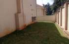 4 Bed Townhouse with En Suite at Lavington - 16