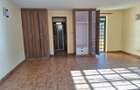 5 Bed Townhouse with En Suite in Westlands Area - 17