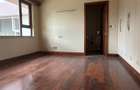 4 Bed Apartment with En Suite at Parklands - 14