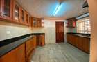 5 Bed Townhouse with En Suite in Nyari - 12